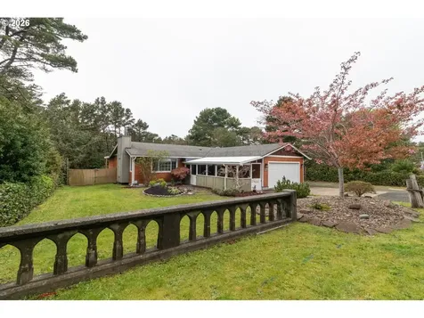 4726 Sea Breeze Lane Florence OR 97439