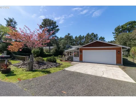 4726 Sea Breeze Lane Florence OR 97439