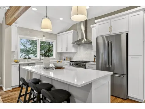 1433 SW Highland Road Portland OR 97221