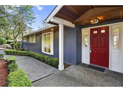 1433 SW Highland Road Portland OR 97221