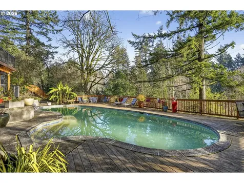 1433 SW Highland Road Portland OR 97221