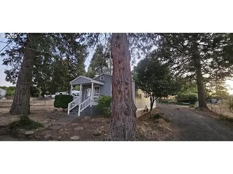 1248 NW Ellan Street Roseburg OR 97470