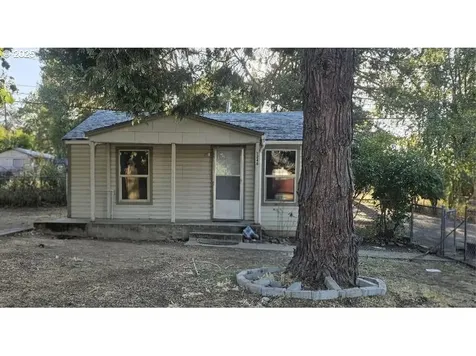 1248 NW Ellan Street Roseburg OR 97470
