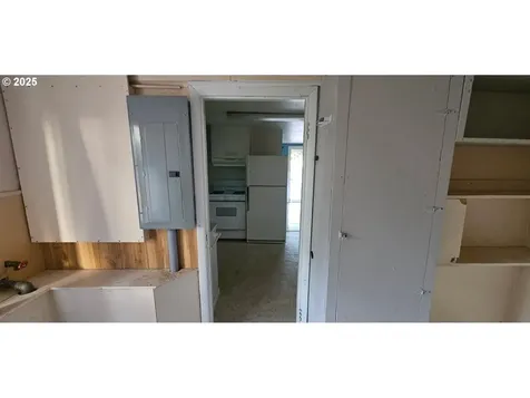 1248 NW Ellan Street Roseburg OR 97470