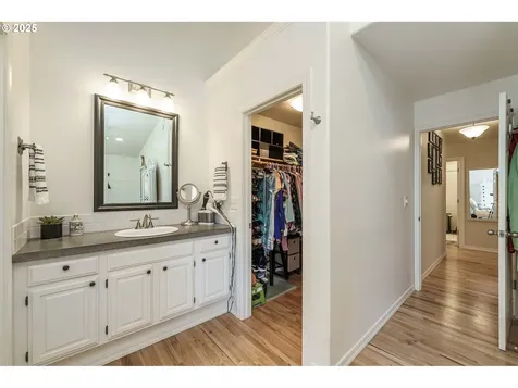 34611 SE 10th Street Washougal WA 98671