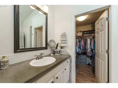 34611 SE 10th Street Washougal WA 98671