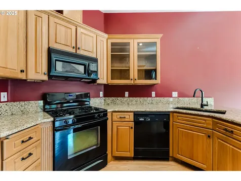 1391 Wimbledon Place Springfield OR 97477