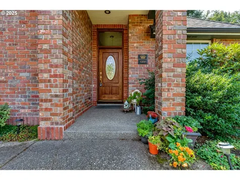 1391 Wimbledon Place Springfield OR 97477