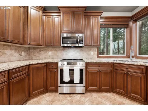 4648 Y Street Washougal WA 98671