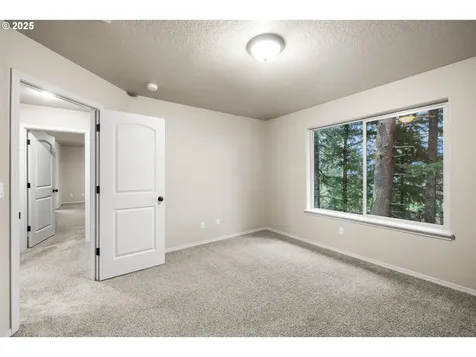 4648 Y Street Washougal WA 98671
