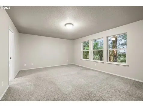 4648 Y Street Washougal WA 98671
