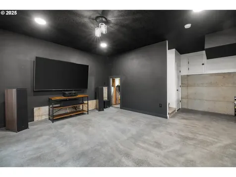 4648 Y Street Washougal WA 98671