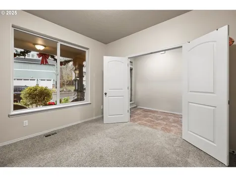 4648 Y Street Washougal WA 98671