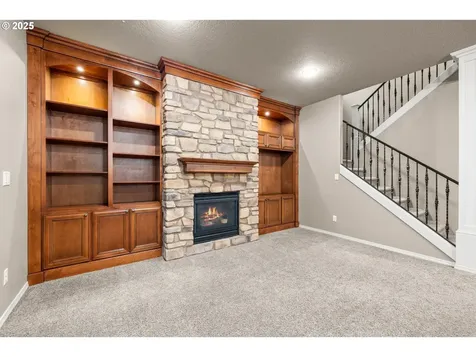 4648 Y Street Washougal WA 98671