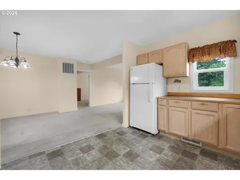 97 Dresden Street Astoria OR 97103