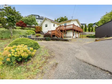 97 Dresden Street Astoria OR 97103