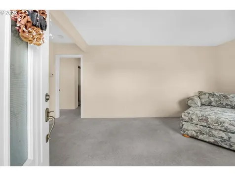 97 Dresden Street Astoria OR 97103