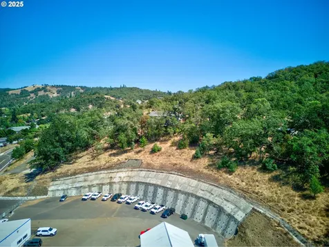 797 NE Garden Valley Boulevard Roseburg OR 97470