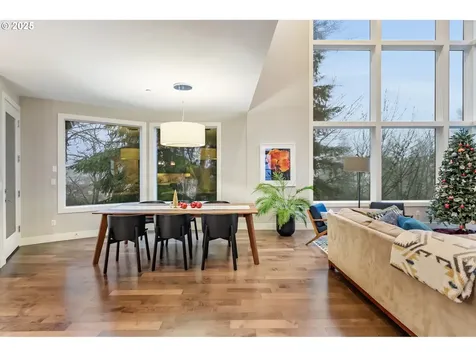 3311 NW Tullamore Court Portland OR 97229