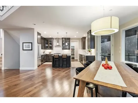 3311 NW Tullamore Court Portland OR 97229