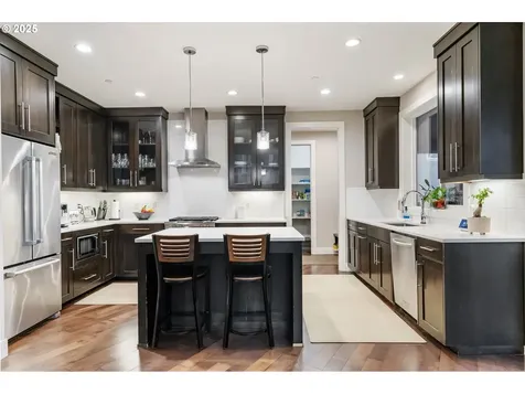 3311 NW Tullamore Court Portland OR 97229