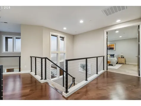3311 NW Tullamore Court Portland OR 97229