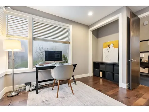 3311 NW Tullamore Court Portland OR 97229