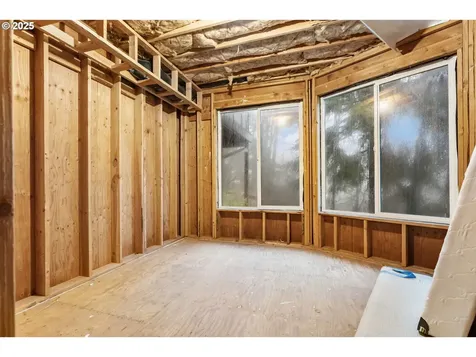 3311 NW Tullamore Court Portland OR 97229