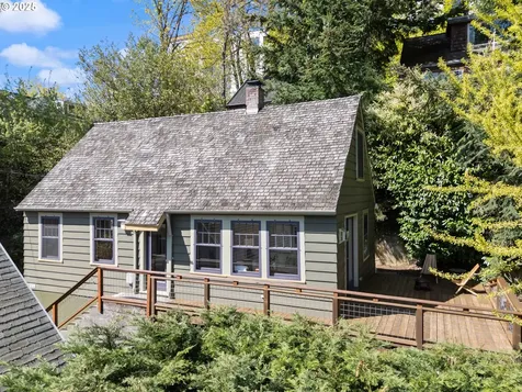 1027 SW Grover Street Portland OR 97239