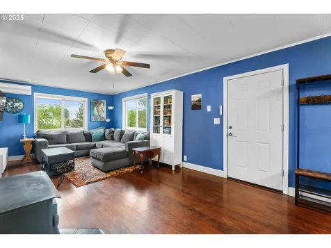 55275 SW Cherry Grove Drive Gaston OR 97119