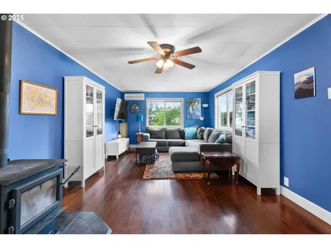 55275 SW Cherry Grove Drive Gaston OR 97119