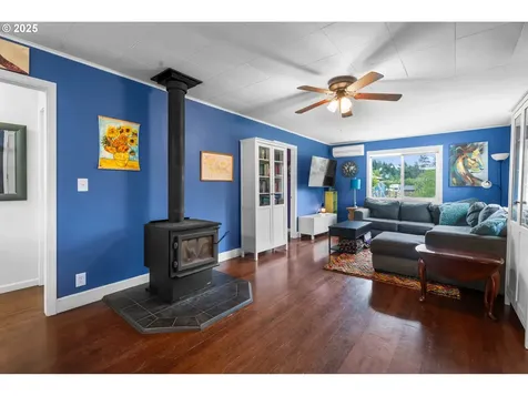 55275 SW Cherry Grove Drive Gaston OR 97119