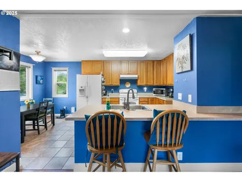 55275 SW Cherry Grove Drive Gaston OR 97119