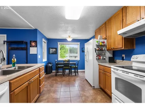 55275 SW Cherry Grove Drive Gaston OR 97119