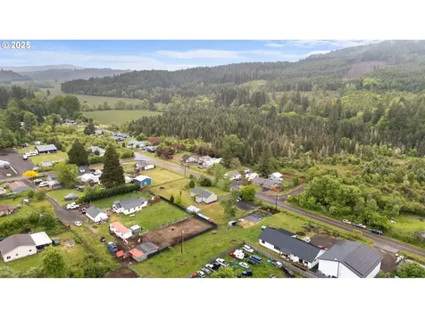 55275 SW Cherry Grove Drive Gaston OR 97119