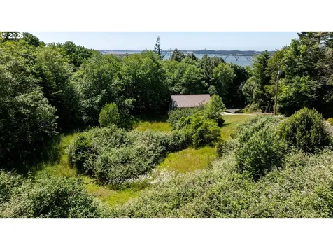 93867 Makai Lane North Bend OR 97459