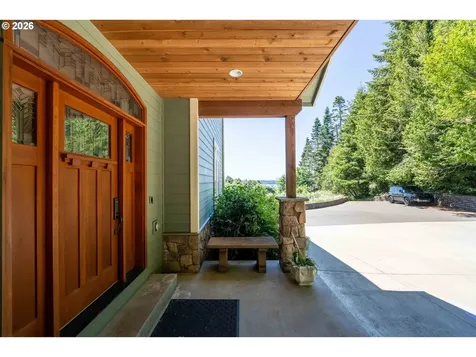 93867 Makai Lane North Bend OR 97459