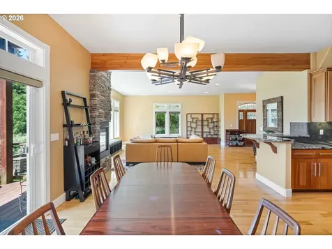 93867 Makai Lane North Bend OR 97459