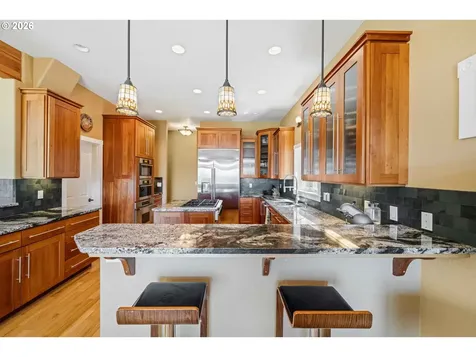 93867 Makai Lane North Bend OR 97459