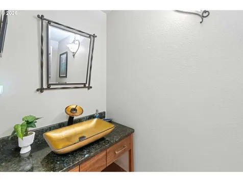 93867 Makai Lane North Bend OR 97459