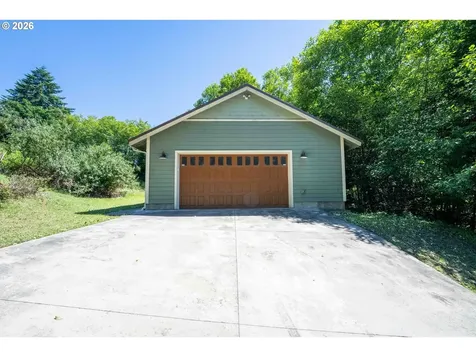 93867 Makai Lane North Bend OR 97459