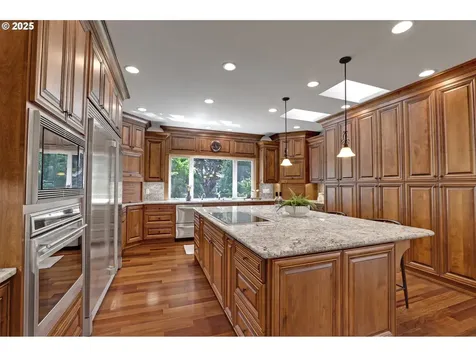 6507 SW 55th Drive Portland OR 97221