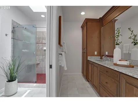 6507 SW 55th Drive Portland OR 97221