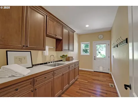 6507 SW 55th Drive Portland OR 97221