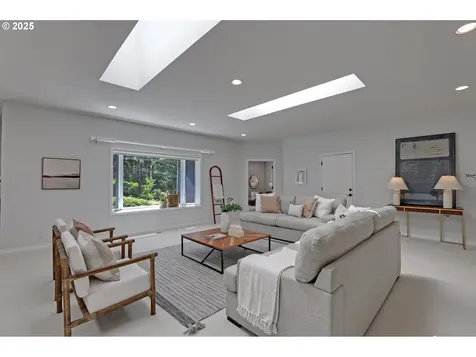 6507 SW 55th Drive Portland OR 97221