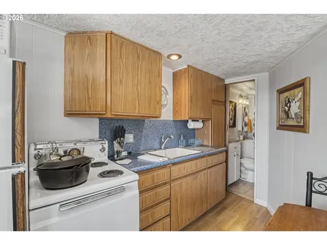 18699 NE Marine Drive Portland OR 97230