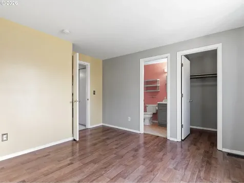 5427 SE 121st Avenue Portland OR 97266