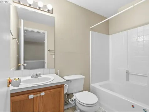 5427 SE 121st Avenue Portland OR 97266