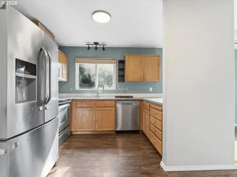 5427 SE 121st Avenue Portland OR 97266