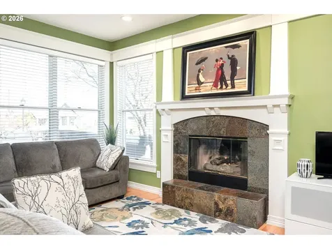 22285 NE Park Lane Fairview OR 97024